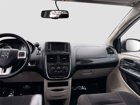 Used 2017 Dodge Grand Caravan SE w/ Power Window Group image 18