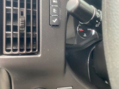 Used 2020 Chevrolet Express 2500 RWD image 19