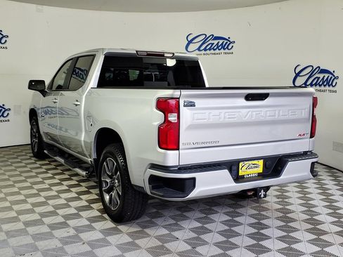 Used 2020 Chevrolet Silverado 1500 RST w/ Texas Edition RWD image 2