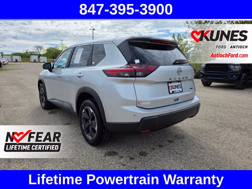 Used 2025 Nissan Rogue SV AWD/4WD image 7