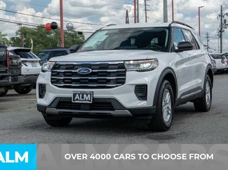Used 2025 Ford Explorer Active video 3