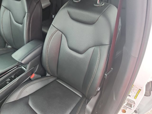 Used 2024 Jeep Compass Limited AWD/4WD image 12