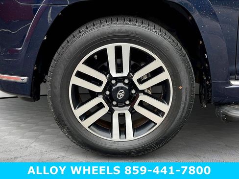 Used 2016 Toyota 4Runner Limited image 11