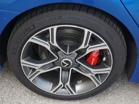 Used 2018 Kia Stinger GT AWD/4WD image 13
