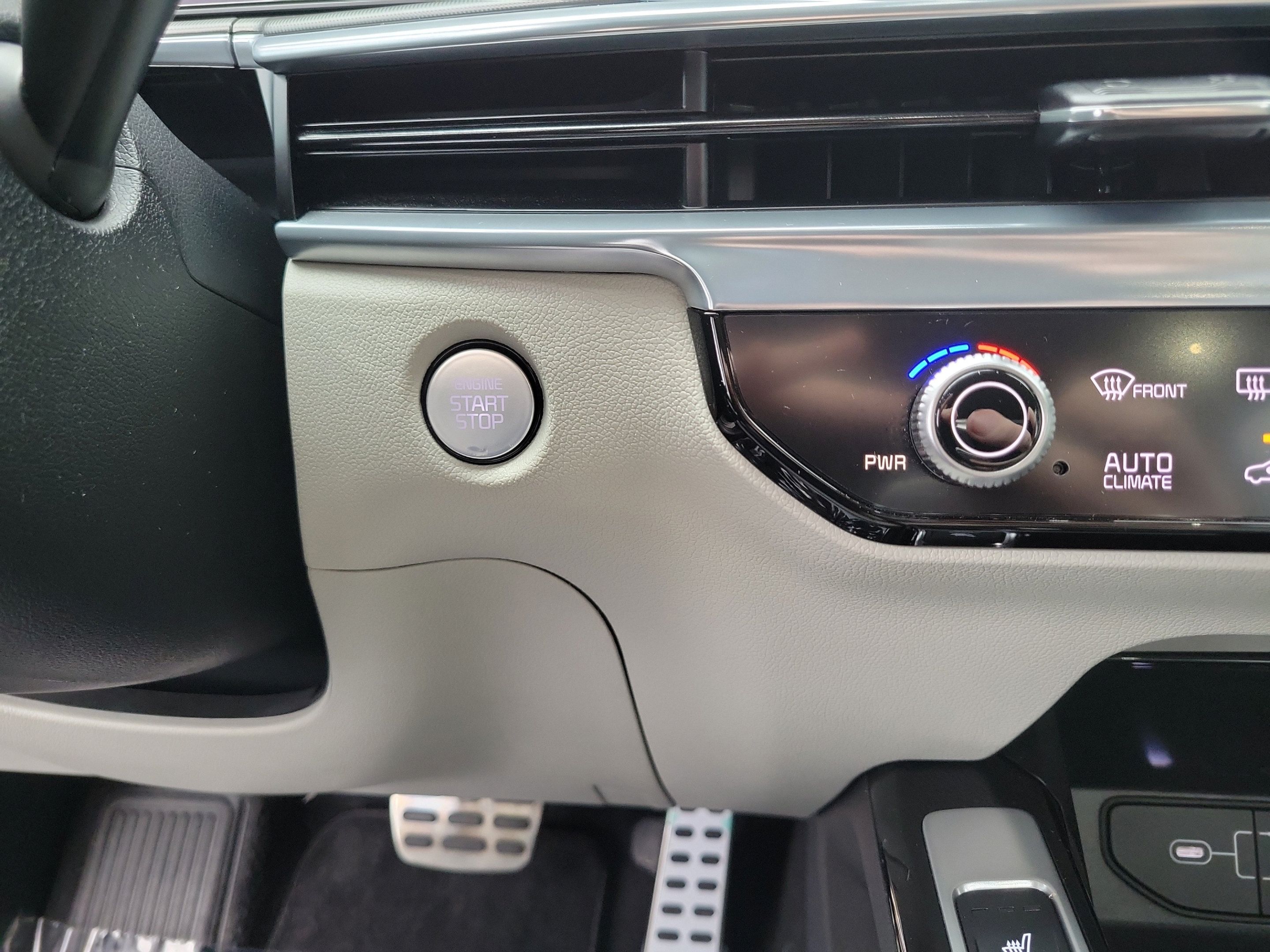 Certified 2026 Kia Sorento SX FWD image 21