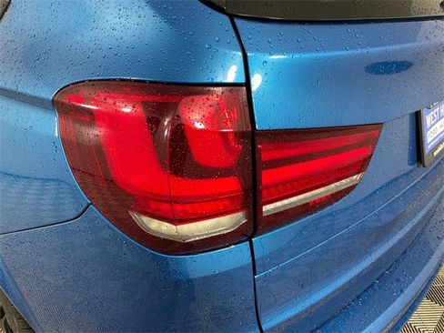 Used 2018 BMW X5 M image 21