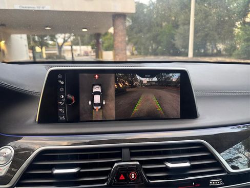 Used 2016 BMW 740i image 23