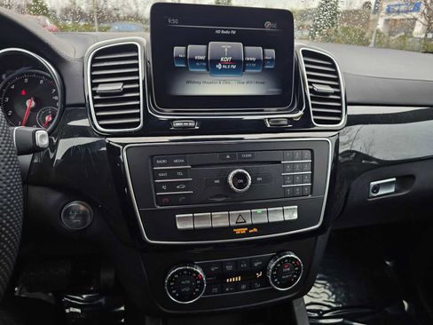 Used 2019 Mercedes-Benz GLS 450 4MATIC image 27