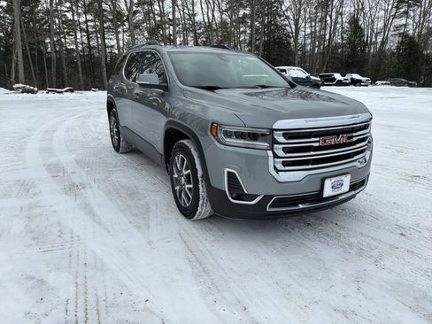 Used 2023 GMC Acadia SLT image 1