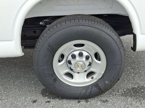 New 2025 Chevrolet Express 3500 w/ Driver Convenience Package image 5