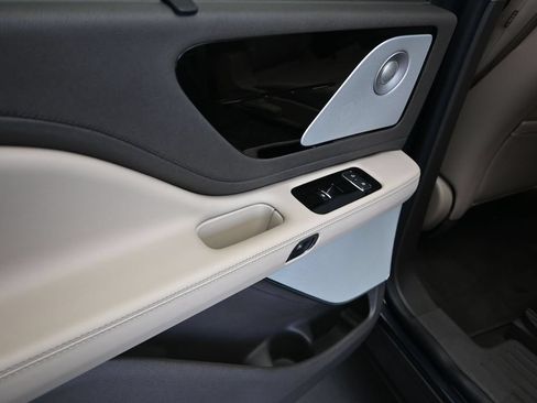 Used 2022 Lincoln Aviator Reserve w/ Equipment Group 201A RWD image 15