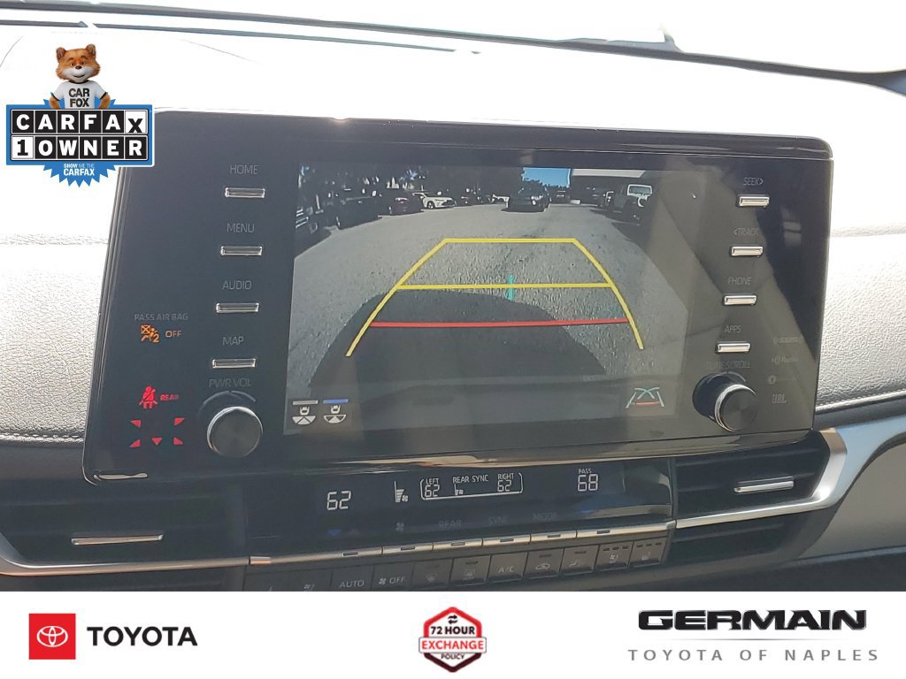 Used 2024 Toyota Sienna Limited FWD image 27
