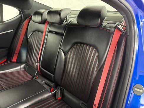 Used 2022 Genesis G70 3.3T w/ Sport Advanced Package image 23