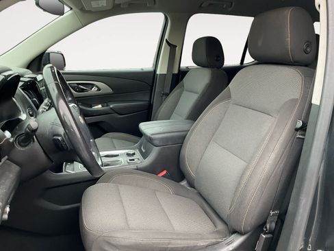 Used 2019 Chevrolet Traverse LT FWD image 10