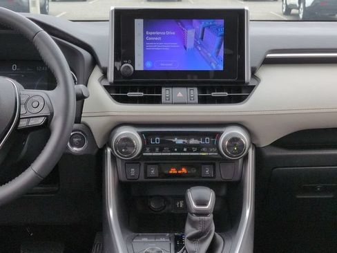 Used 2023 Toyota RAV4 XLE Premium AWD/4WD image 18