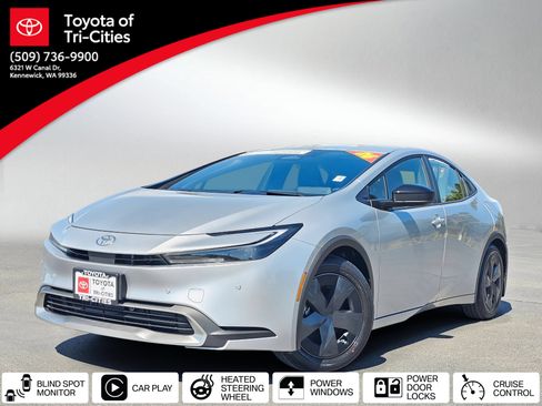 Used 2026 Toyota Prius Plug-In Hybrid FWD image 1