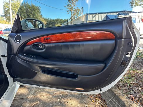 Used 2004 Lexus SC 430 Convertible image 19