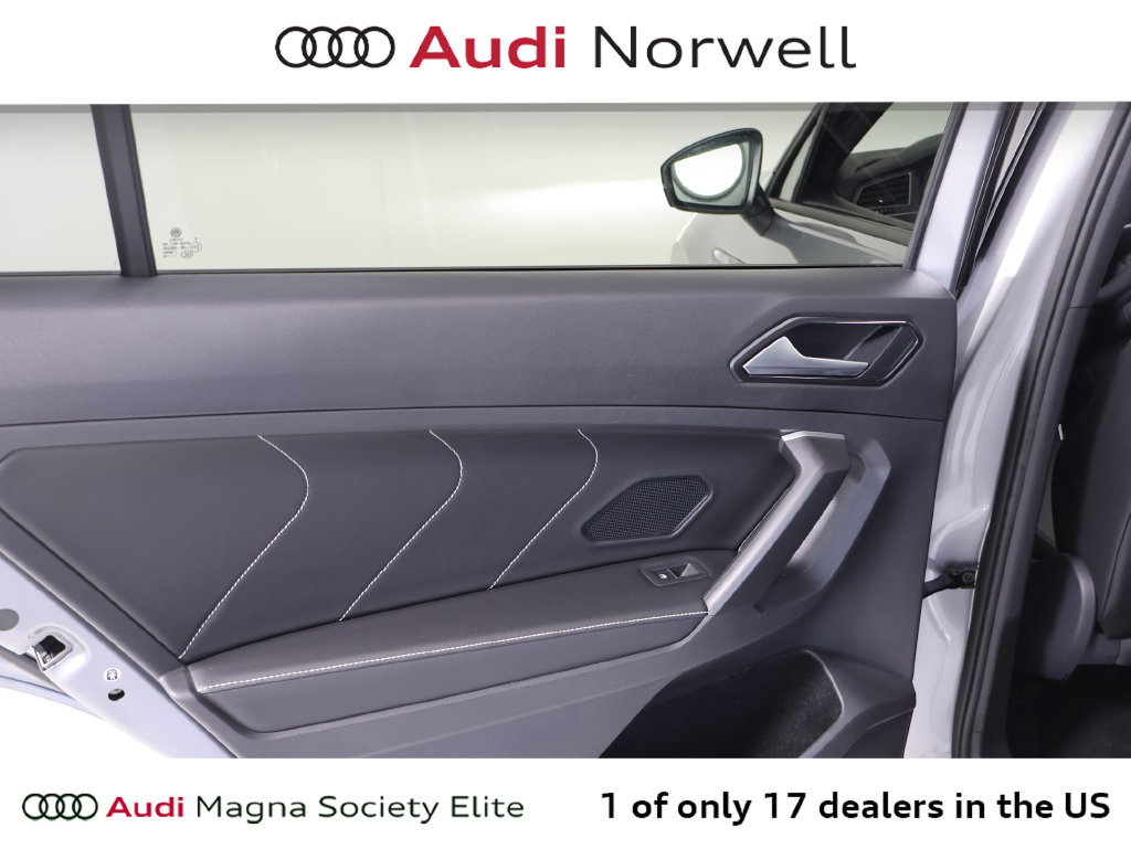 Used 2024 Volkswagen Tiguan SE R-Line AWD/4WD image 17