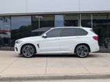 Used 2017 BMW X5 M image 2
