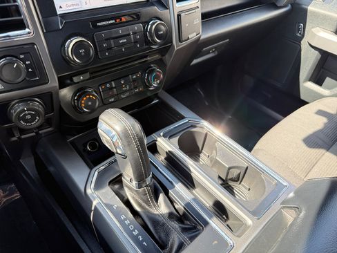 Used 2016 Ford F150 XLT w/ Equipment Group 302A Luxury AWD/4WD image 13