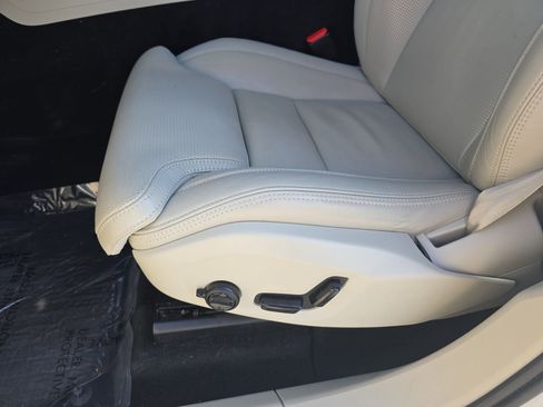 Used 2021 Volvo XC60 T5 Inscription w/ Advanced Package image 28