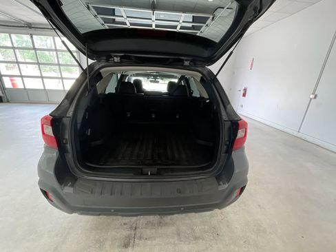 Used 2018 Subaru Outback 2.5i Limited AWD/4WD image 24