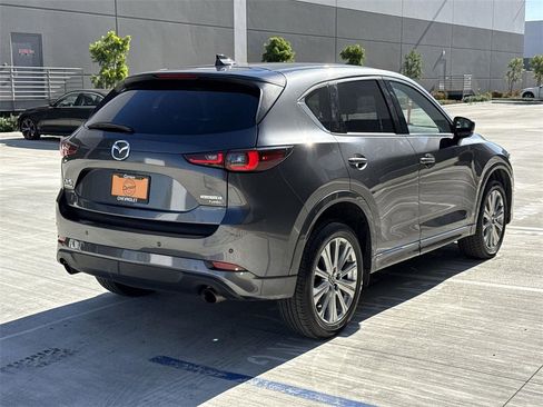 Used 2023 MAZDA CX-5 Signature image 3