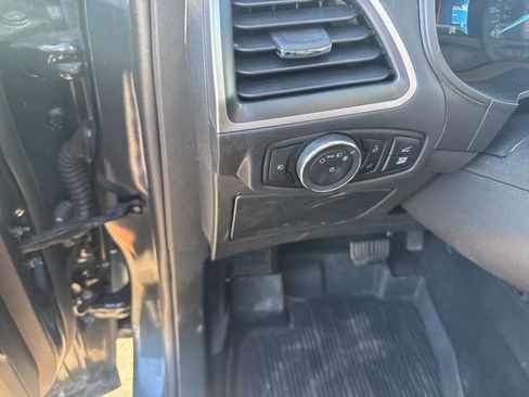 Used 2024 Ford Edge SEL w/ Convenience Package image 21