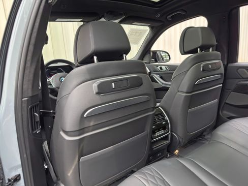 Used 2023 BMW X7 M60i w/ Executive Package AWD/4WD image 44