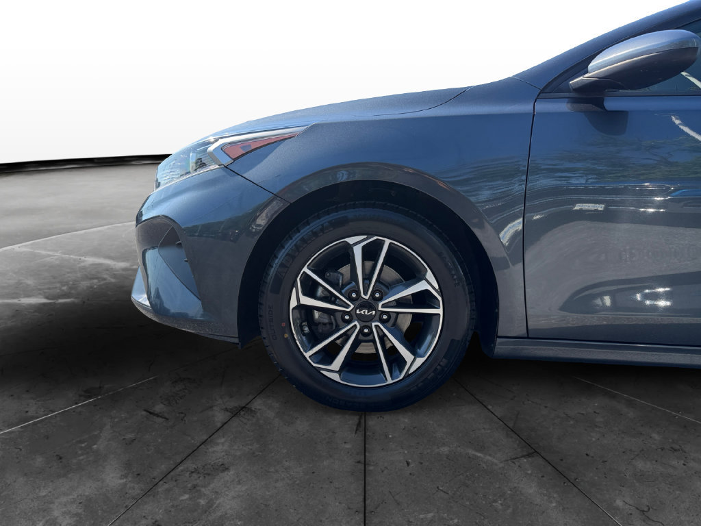 Used 2024 Kia Forte LXS FWD image 14