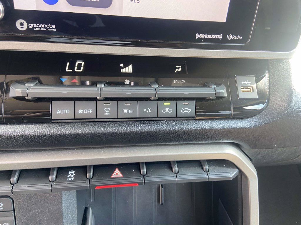 Used 2023 Toyota Tundra SR5 w/ SR5 Convenience Package AWD/4WD image 30