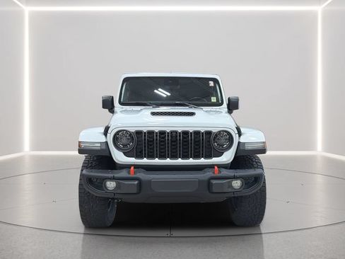 Used 2024 Jeep Gladiator Mojave AWD/4WD image 9