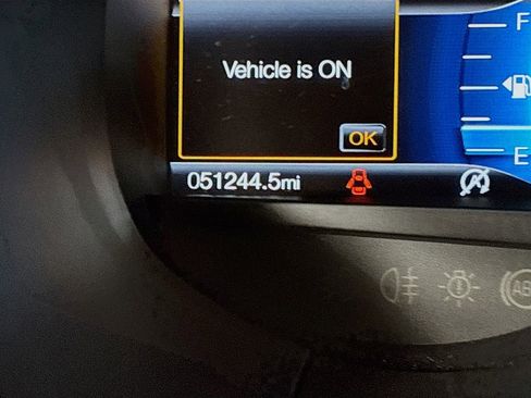 Used 2022 Ford Edge Titanium image 14