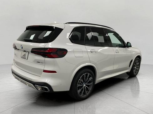 Certified 2026 BMW X5 xDrive40i AWD/4WD image 3