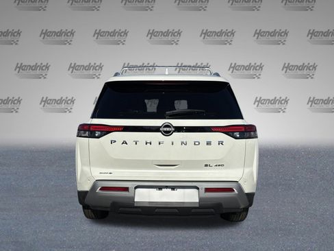 Used 2022 Nissan Pathfinder SL image 9