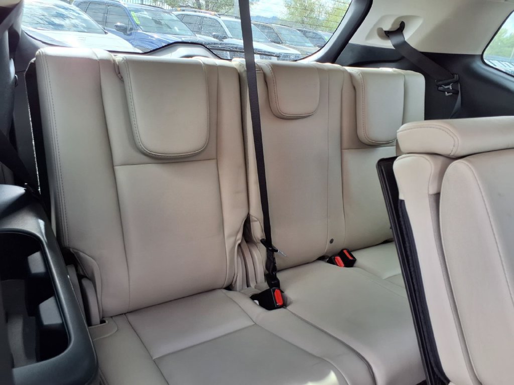 Used 2023 Subaru Ascent Limited w/ Technology Package AWD/4WD image 24