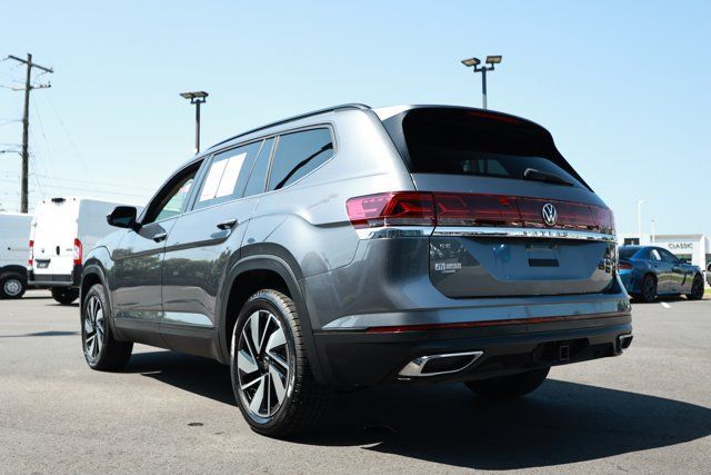 Used 2025 Volkswagen Atlas SE FWD image 8