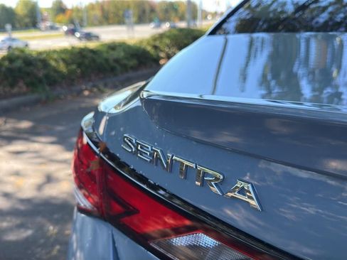 New 2025 Nissan Sentra SR image 14