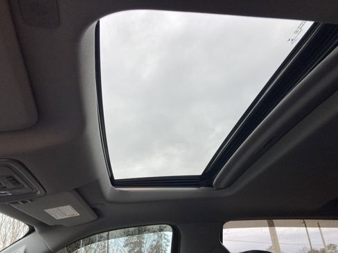 Used 2022 GMC Sierra 2500 Denali image 11