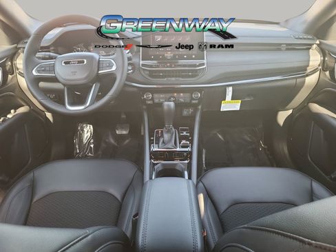 New 2026 Jeep Compass Latitude image 6