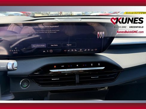 New 2026 Buick Enclave Avenir w/ Super Cruise Package AWD/4WD image 17