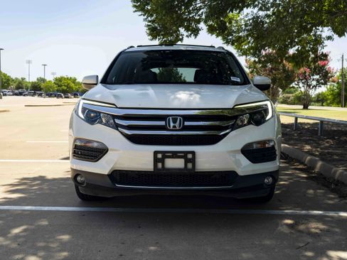 Used 2018 Honda Pilot Elite image 3