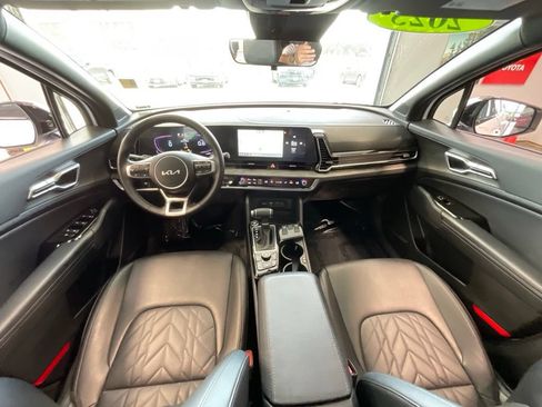 Used 2025 Kia Sportage X-Line w/ Premium Package AWD/4WD image 8