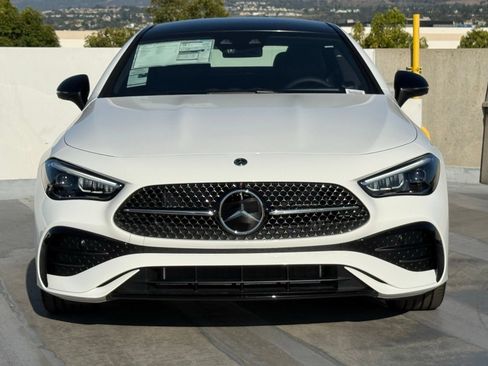 New 2026 Mercedes-Benz CLE 450 4MATIC Coupe image 4