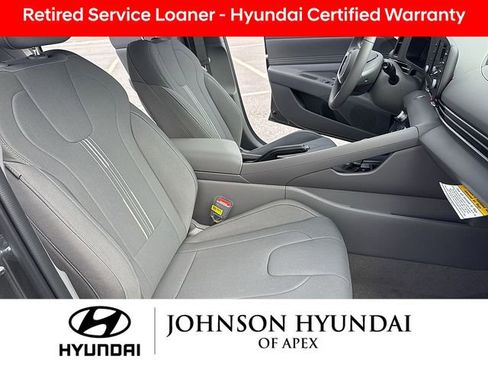 Certified 2025 Hyundai Elantra Sport image 19