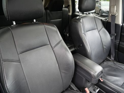 Used 2017 Jeep Compass High Altitude AWD/4WD image 19