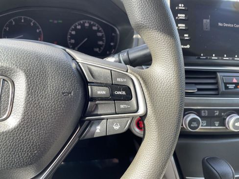 Used 2019 Honda Accord LX image 14