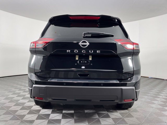 Certified 2026 Nissan Rogue SV FWD image 10