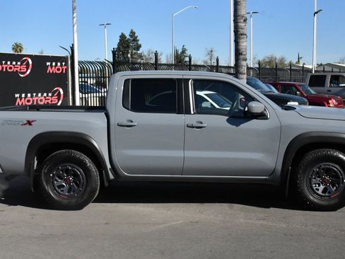 Used 2025 Nissan Frontier Pro-X w/ Pro Convenience Package image 9