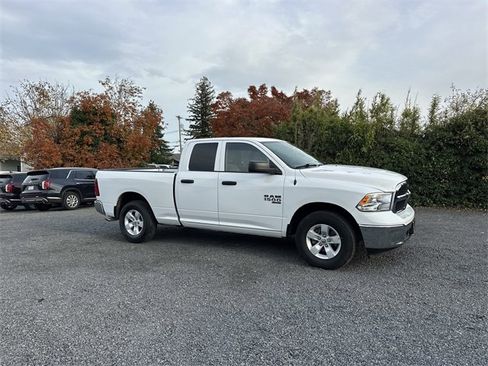 Used 2024 RAM 1500 Classic SLT image 7